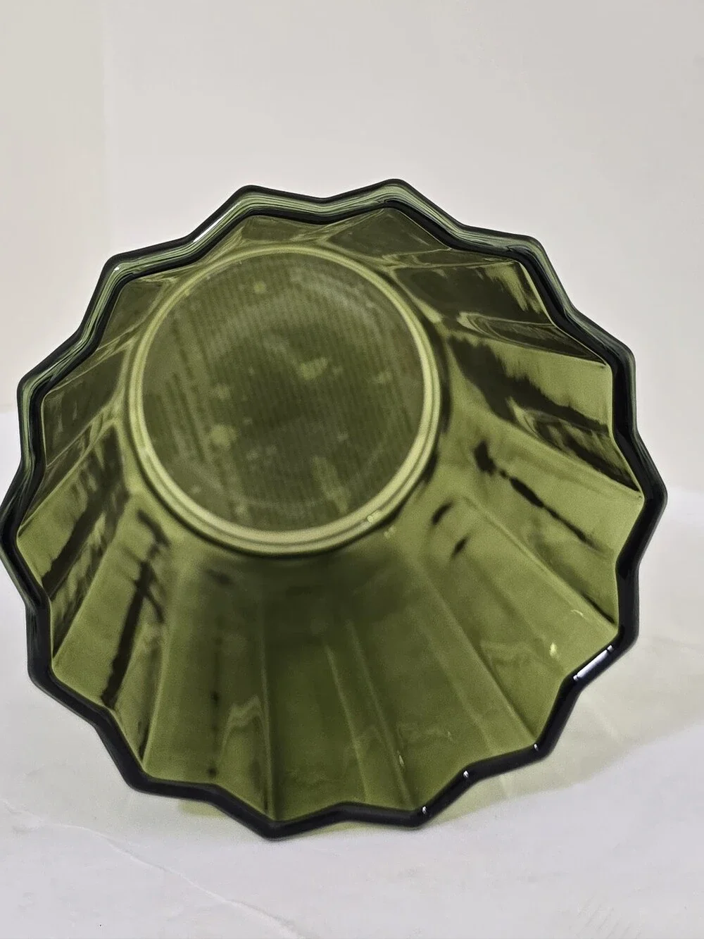 SAND AND FOG 57oz Candle Holder Fluted Scalloped Decor No Lid Green 7.5